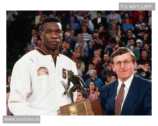 戈贝尔力争第五个最佳防守球员奖全力提升球队防守实力